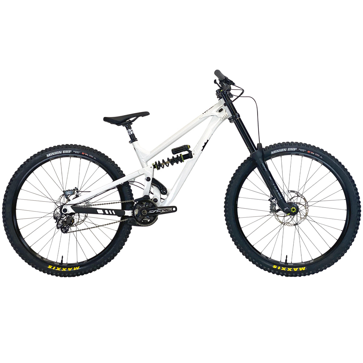 white mountainbike Canfield ONE.2