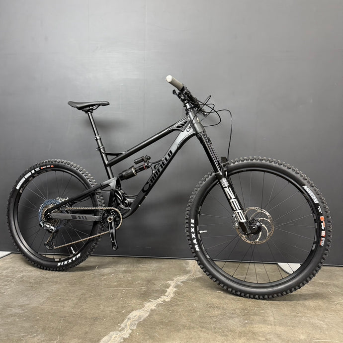 DEMO BIKE: BALANCE - Black - Medium (Complete Bike) Mullet New Build