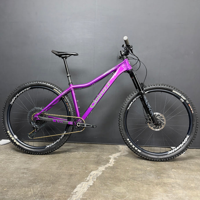 DEMO BIKE: YELLI SCREAMY - Purple Haze - MD (Complete Bike) #42