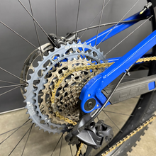 Load image into Gallery viewer, Balance-SM-Blue-Helm-Kitsuma-Complete Bike-cassetteCanfield Balance