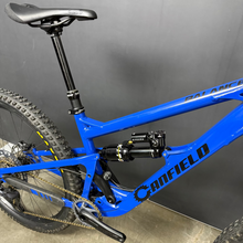 Load image into Gallery viewer, Balance-SM-Blue-Helm-Kitsuma-Complete Bike-dropper + Saddle