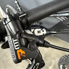 Load image into Gallery viewer, DEMO BIKE: BALANCE - Black - Large (Complete Bike) Mullet  Right Brakes