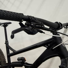Load image into Gallery viewer, DEMO BIKE: BALANCE - Black - XL (Complete) Brakes