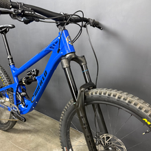 Load image into Gallery viewer, DEMO_BIKE_BALANCE_-_Bomber_Blue_-_Small-Complete_Bike-Fork