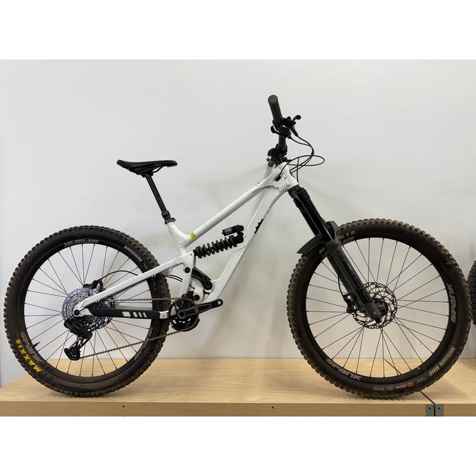 DEMO BIKE: One.2 - White - MED