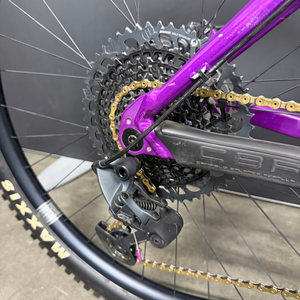 DEMO_BIKE_YELLI_SCREAMY_-_Purple_Haze_-_MD-Complete_Bike_-Cassette