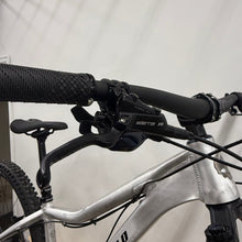 Load image into Gallery viewer, DEMO_BIKE_YELLI_SCREAMY_-_Raw_-_SM_-_Complete_Bike_-_Brakes_Shifter 2