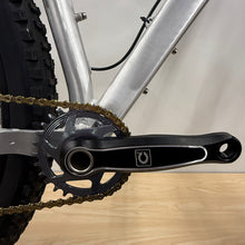 Load image into Gallery viewer, DEMO_BIKE_YELLI_SCREAMY_-_Raw_-_SM_-_Complete_Bike_- Crank