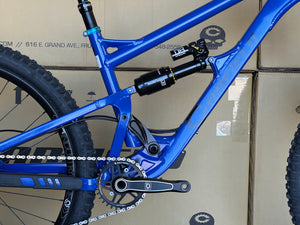 USED DEMO BIKE: BALANCE - Bomber Blue - Medium (Complete Bike)