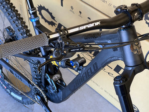 USED DEMO BIKE: LITHIUM - Stealth Black - Medium (Complete Bike)