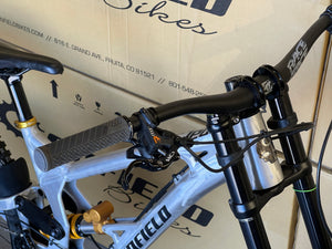 USED DEMO BIKE: JEDI 29 - Raw - Large (Complete Bike)